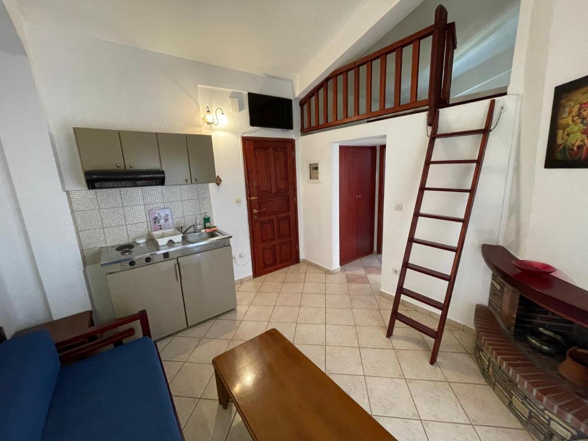 Galazia Akti Seaside Apartments Никити Экстерьер фото