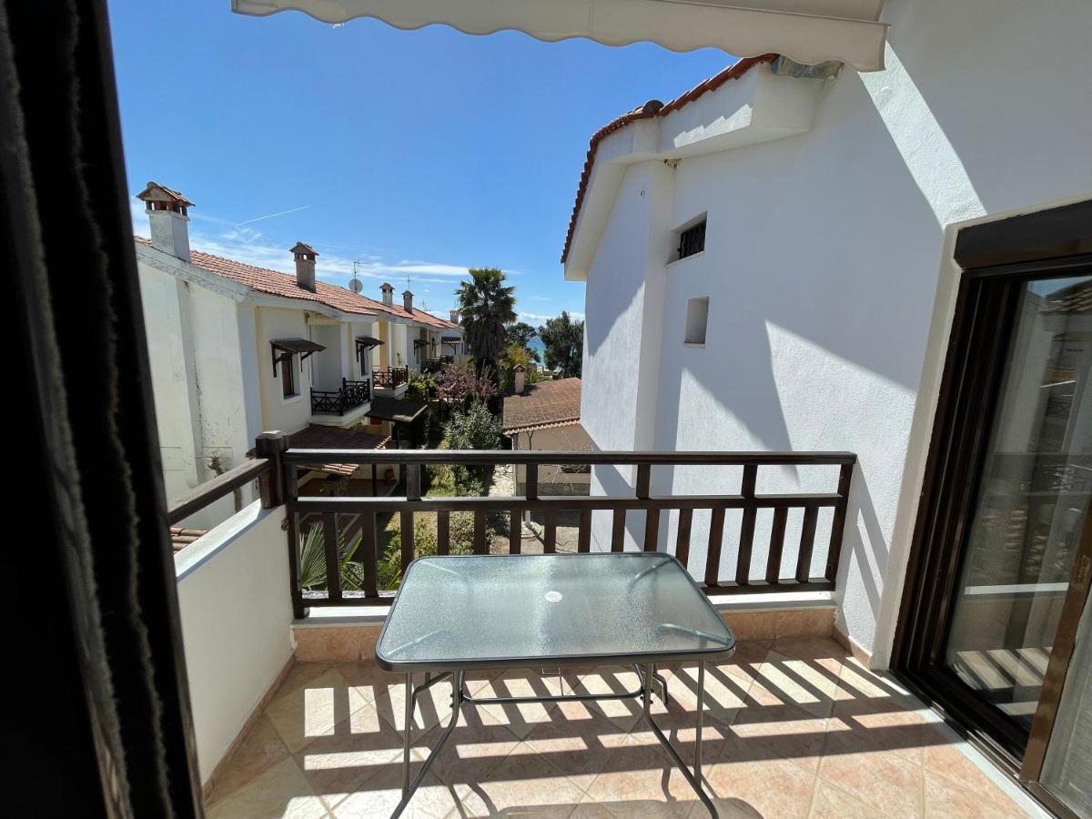 Galazia Akti Seaside Apartments Никити Экстерьер фото